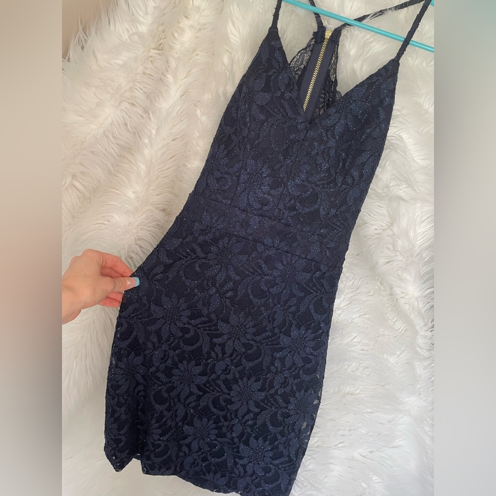 Evening dress in navy blue